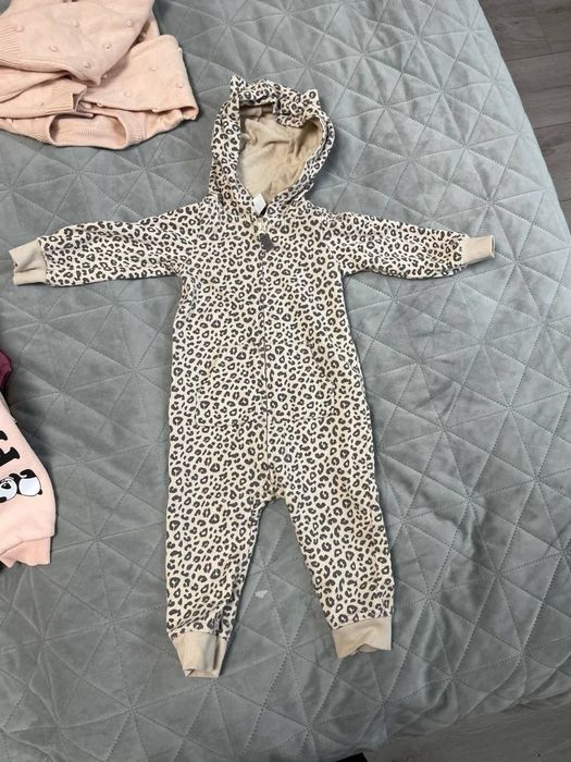 Чоловічок для дівчинки Carter's