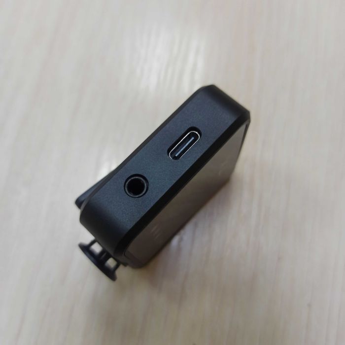 Микрофон-петличка F11-2 с подключением 3,5 мм, Type-C, Lightning