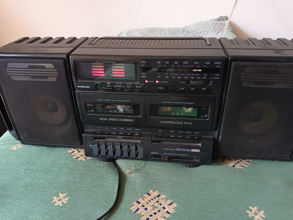 Radiomagnetofon Samsung SBS – retro / vintage
