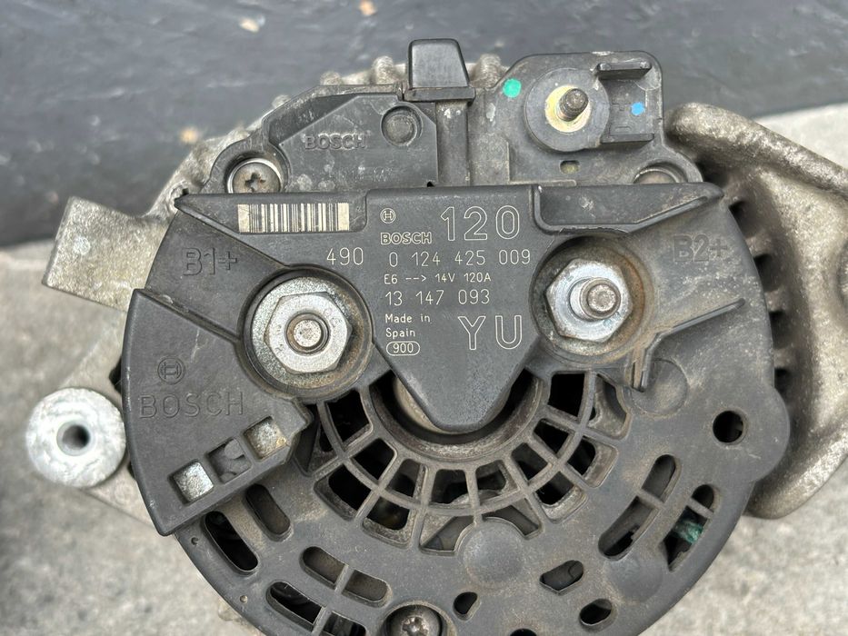 Генератор Opel Astra G Meriva A Zafira A 1.6 1.8 2.0 бензин