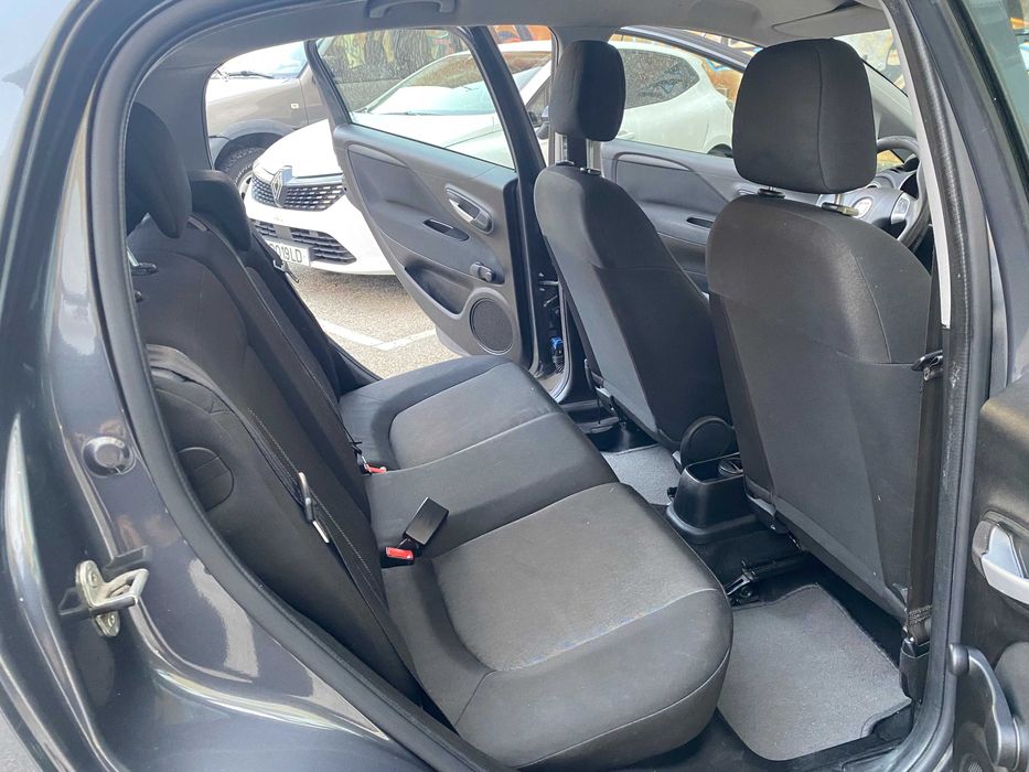 Fiat Punto 2013 poucos Kms!