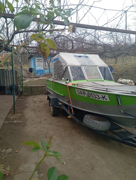 Катер лодка прогрес 2м