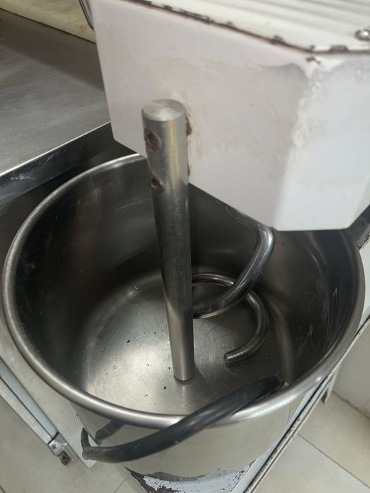 Batedeira Industrial para Massas com Uso