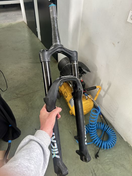 Amortyzator rockshox Lyrik RC 160