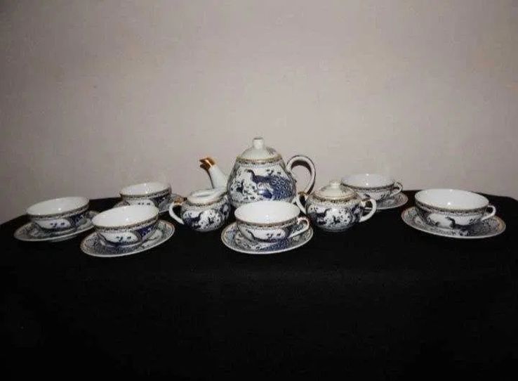 Чайний сервіз, фарфор.