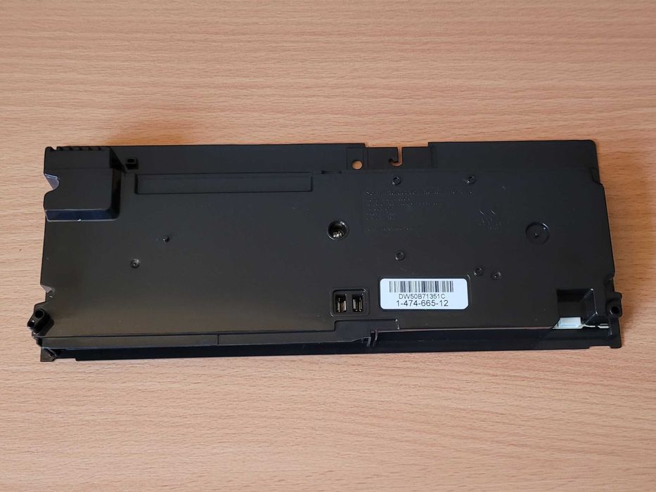 Zasilacz marki SONY ADP-160CR do Sony PlayStation PS4 Slim CUH-2016