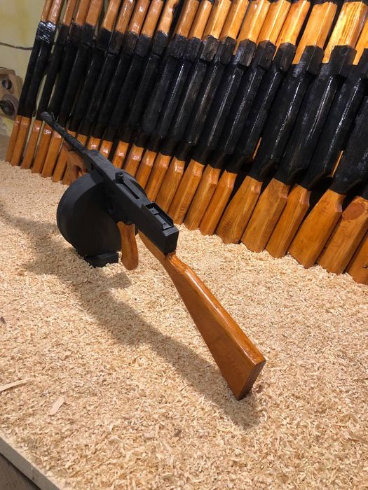 Виготоалення макетів бутафорія автомати і тд