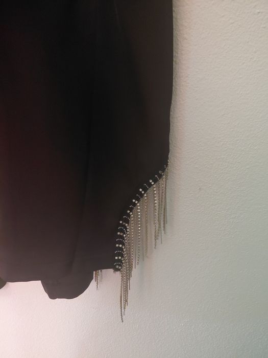 Vestido prero com racha com brilhantes