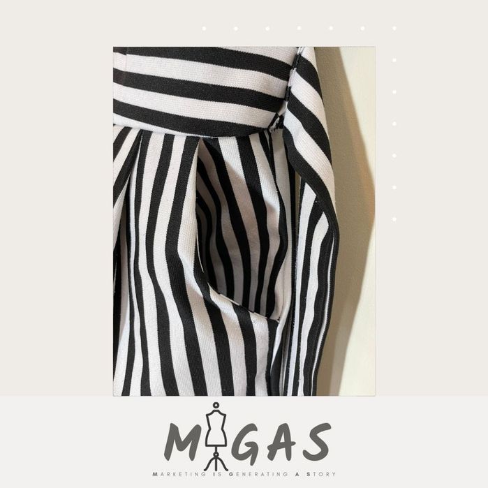 Macacão Riscas Preto