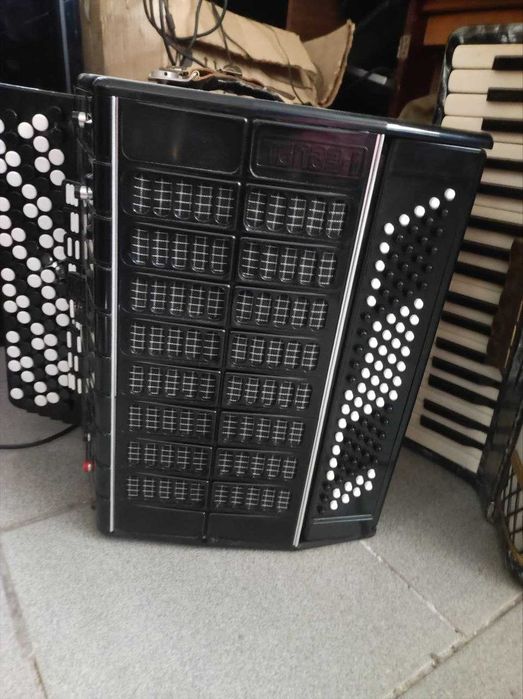 Баяни під реставрацію