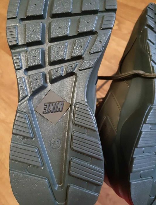 Кроссовки Nike Air