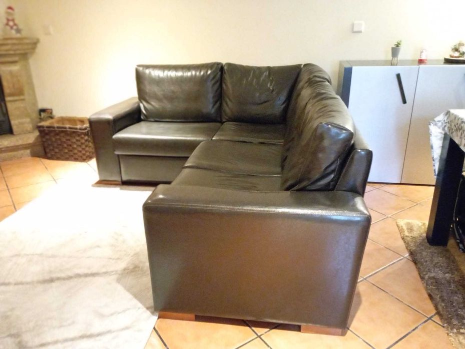 Sofá de canto preto em ótimas condições