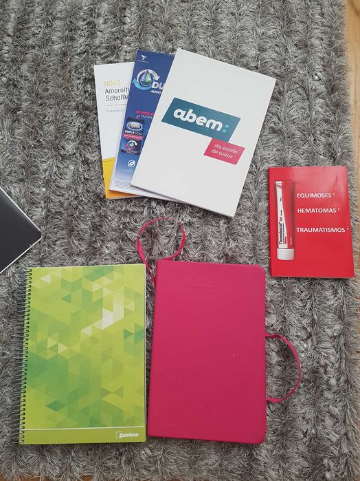 Cadernos pautados A4 e outros tamanhos