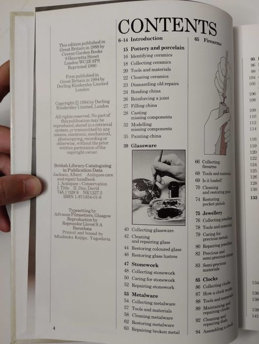 Antiques - Care e Repair Handbook (Livro em Inglês)