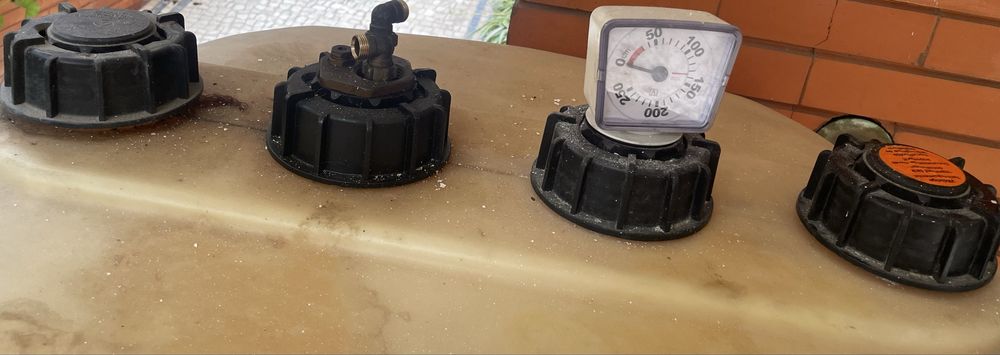 Deposito de gasoleo para aquecimento central