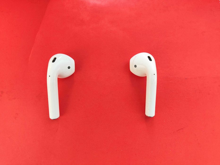 Оригинальные Apple AirPods 2 ( A1938)