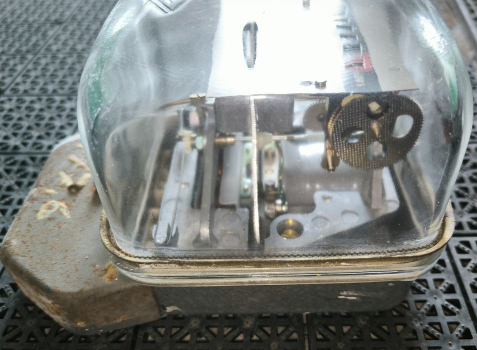 Licznik energii elektrycznej z czasów PRL sprawny