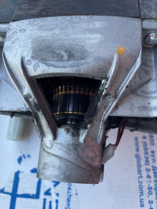 Двигун з пральної машини Whirlpool