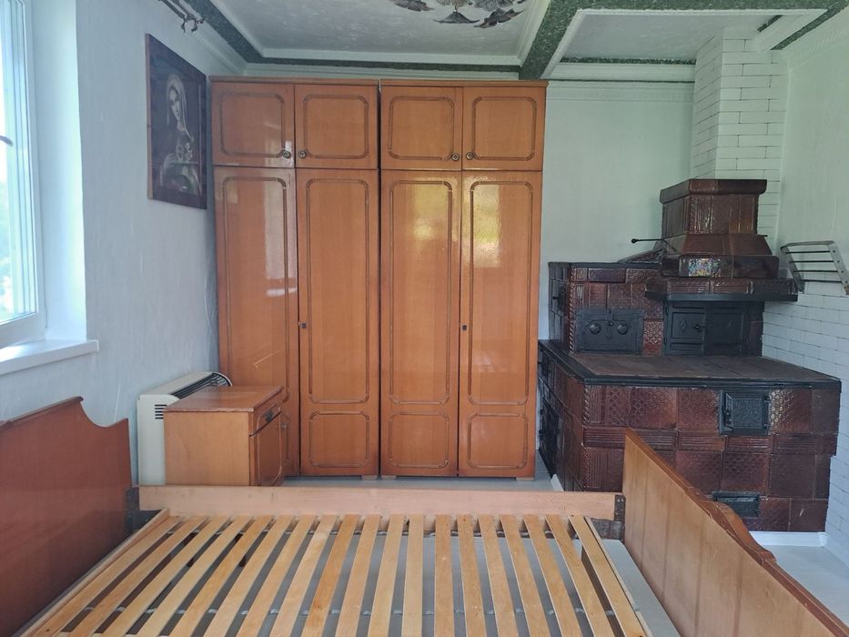 Продається спальний гарнітур