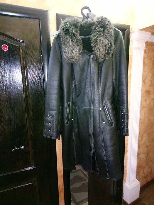Натуральная совершенно новая женская дубленка