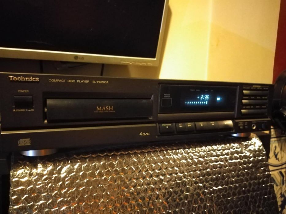 Technics CD Player Model SL-PG200A64585813239682120