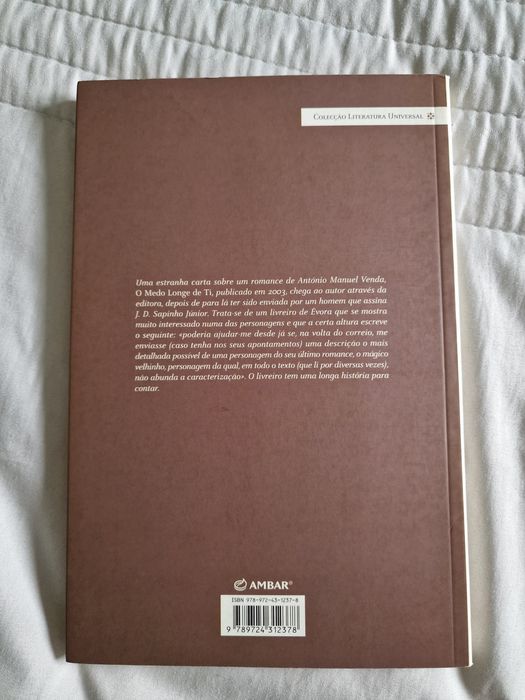 O que nos entra nos livros de António Manuel Venda Editora Ambar