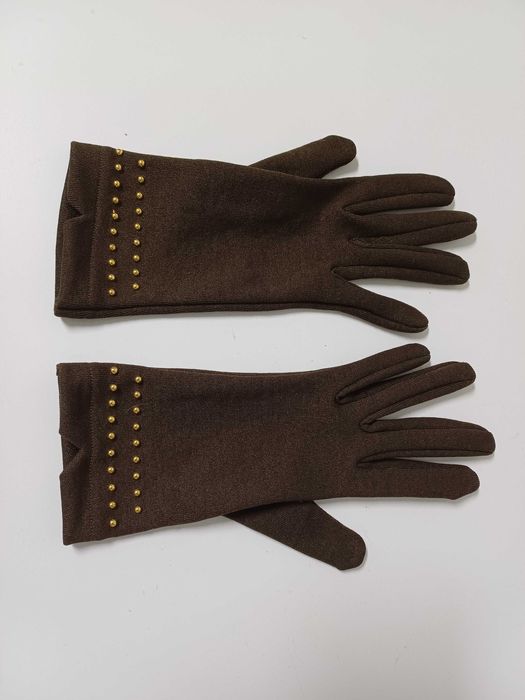 Luvas de senhora castanhas