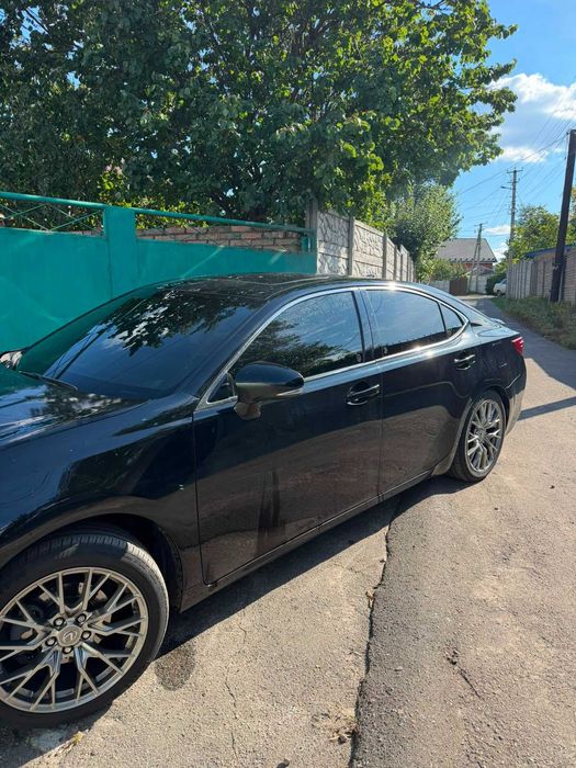 Продам Lexus ES 350