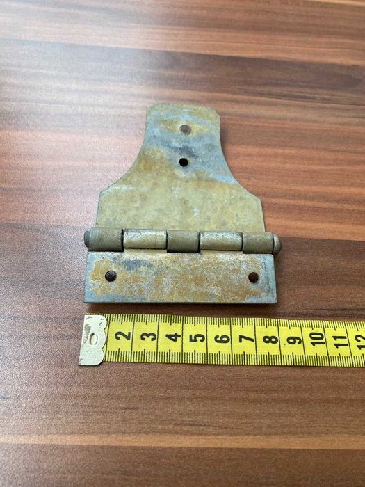 Ручка мебельная Уголок под полку молочного цвета