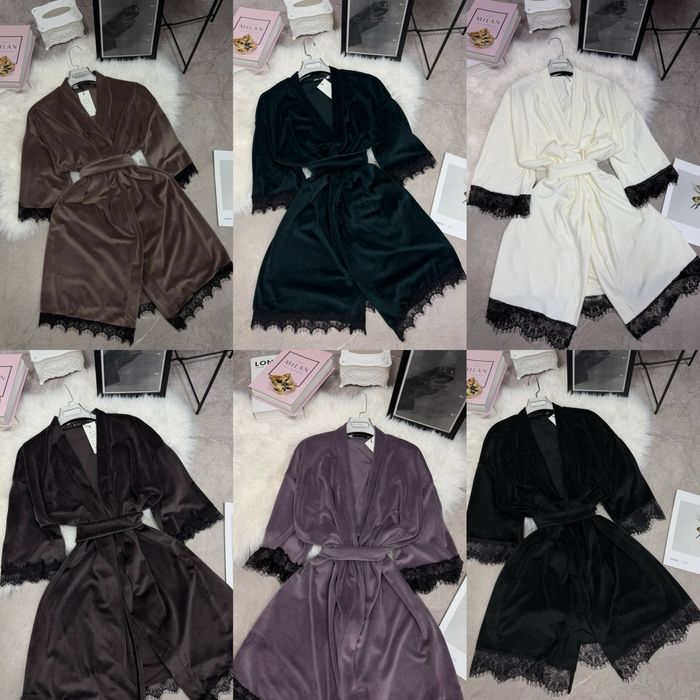 Велюрові романтичні халатики в кольорах