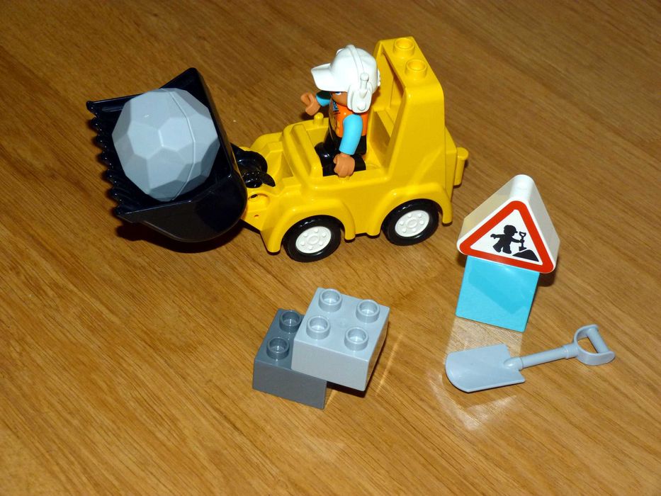 LEGO DUPLO, klocki Buldożer-spycharka