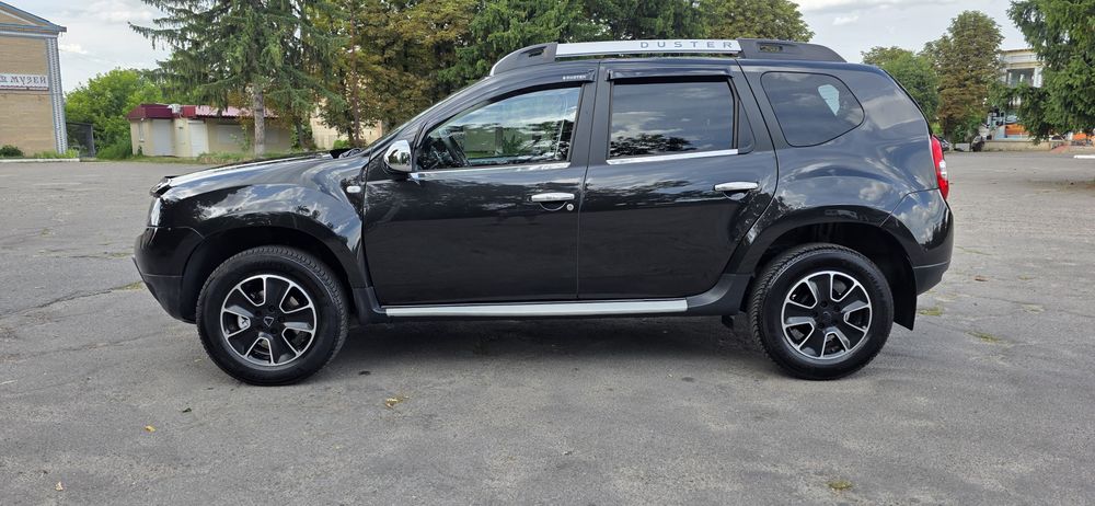 DACIA Duster Laureate Автомат 2wd  1.5диз. к9к 81kv.110л.с