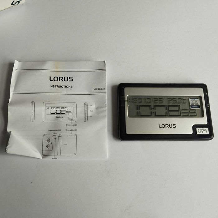 Elektroniczny zegarek budzik Lorus