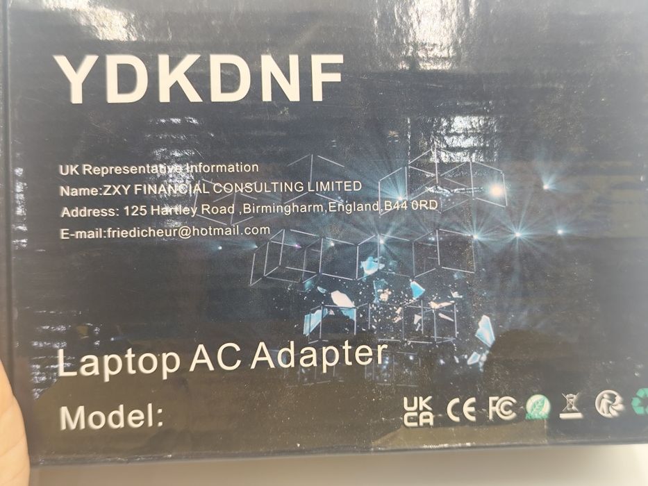 Zasilacz USB-C 65W YDKDNF do laptopa + przejściówka gratis, stan b.dob