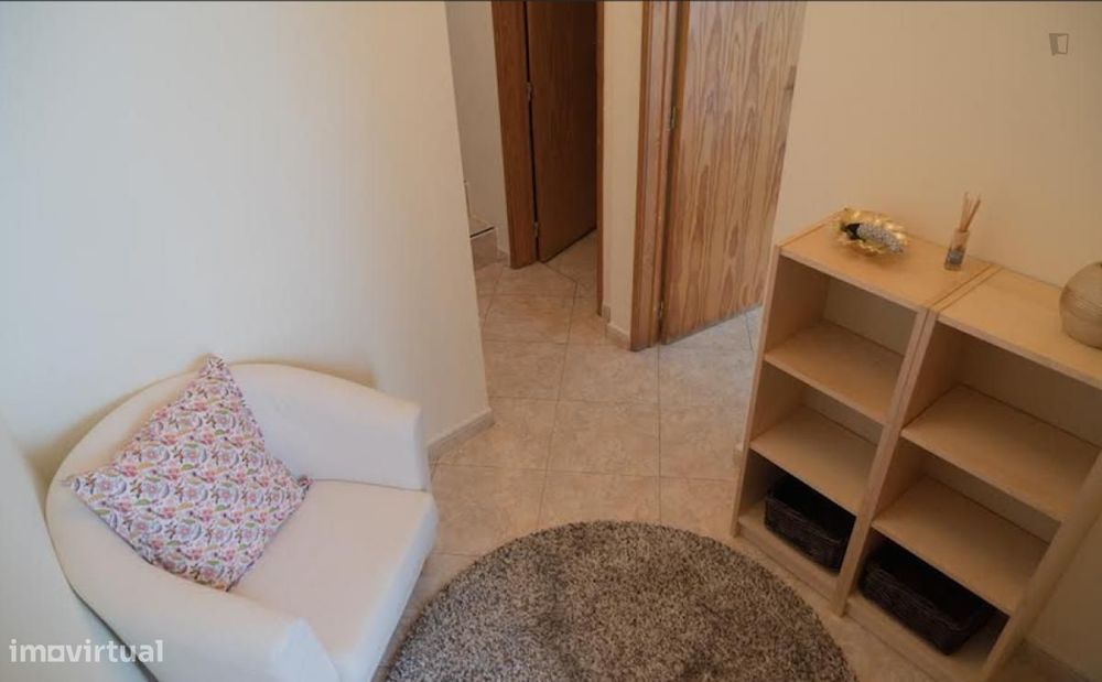 Estúdio - localizado em Ajuda Lisbon