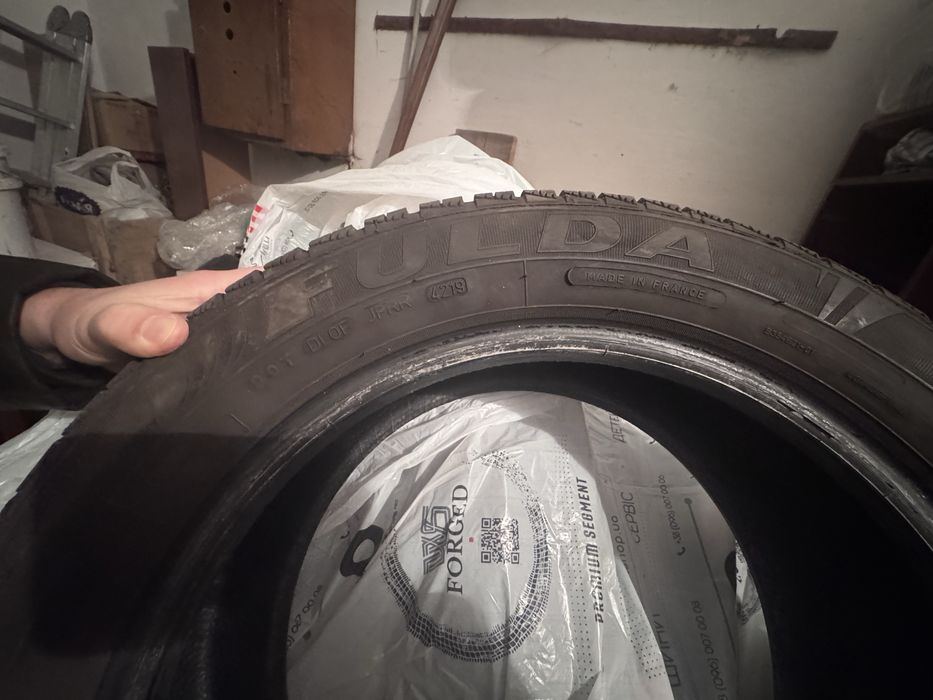 Шини зимові не шиповані