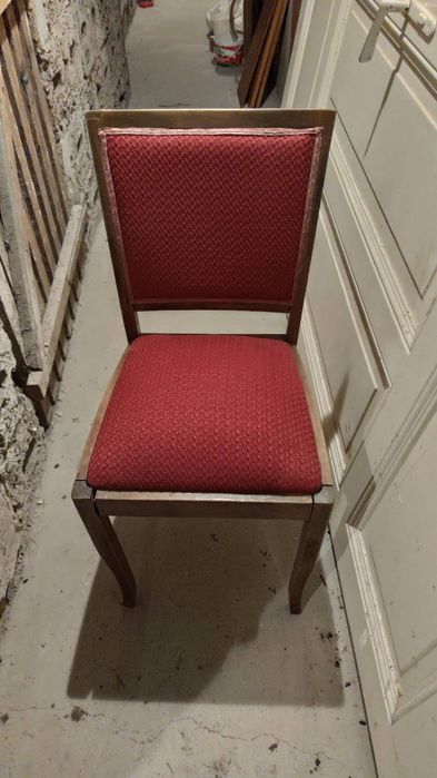Krzesła tapicerowane