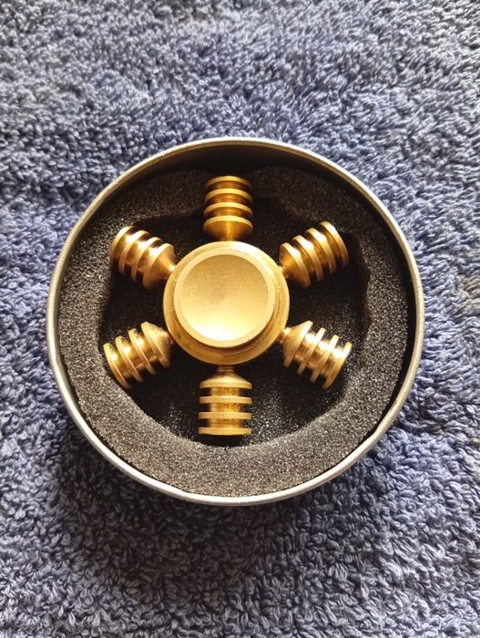 Fidget spinners em latão 2