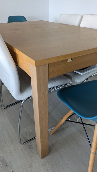 Mesa de refeição extensível