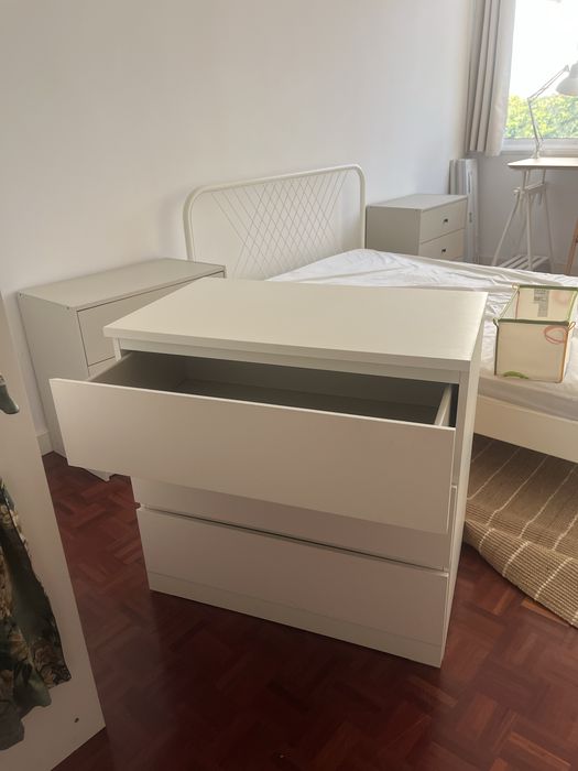 Comoda com 3 gavetas