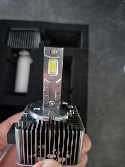 Żarówka Led mercedes w211 D1S LED  6000K