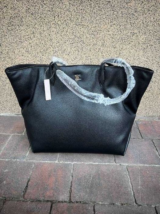 Duża czarna torebka vs nowa