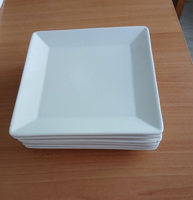 Conjunto de 6 pratos