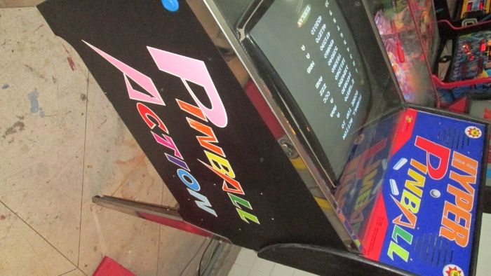 Máquina com jogo Pinbal original em caixa  de flipper