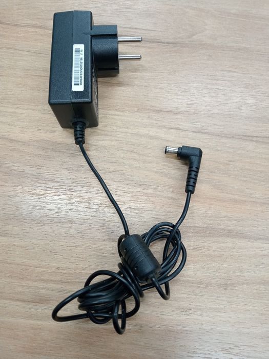 Блок питания к монитору LG 19V 1,7A