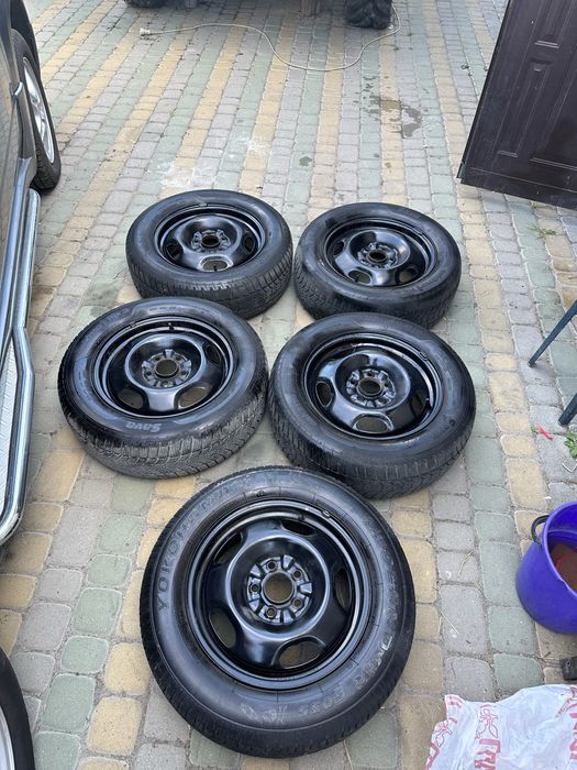 Зимові шини 215.60.R16, Диски з шинами 5x114,3 ,215/60/R16