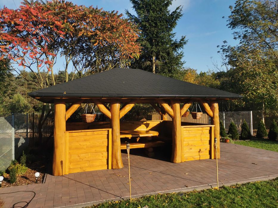 ALTANA ogrodowa wykonana z bardzo solidnych bali