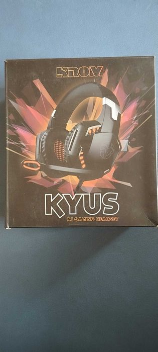 Phones krom kyus com muito pouco uso.