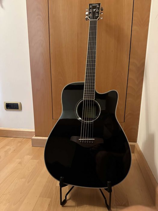 Yamaha FGX830C Preta