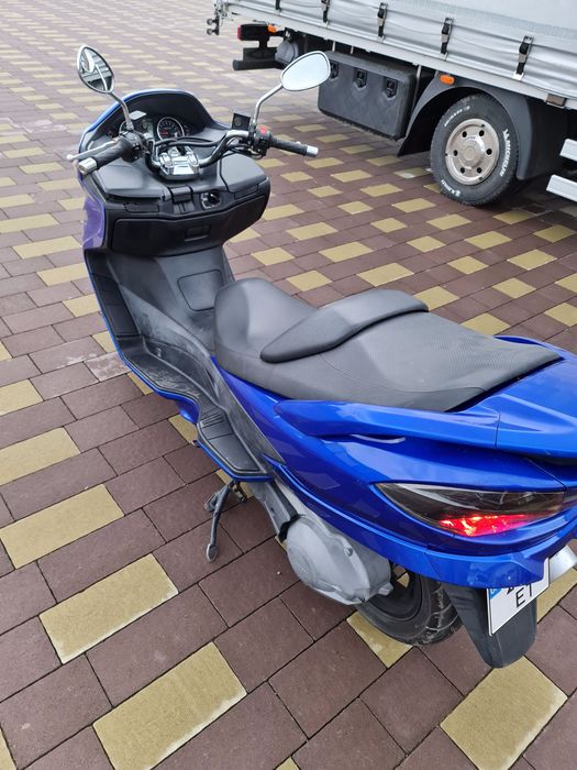 Скутер Suzuki 250 первая регистрация в 2020 г свежозагнан
